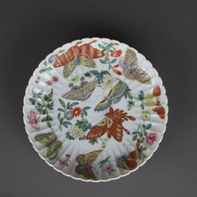 A Rare Famille-Rose Butterfly Flower Pattern Plate