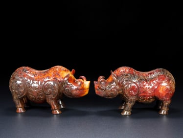 A pair of Rare Hetian Jade Pigs?
