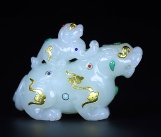 A Rare Hetian Jade Gold-Wrapped Inlaid Treasure Mother-Child Beast