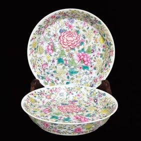 A Pair of Exquisite Famille-Rose Flower Pattern Plates