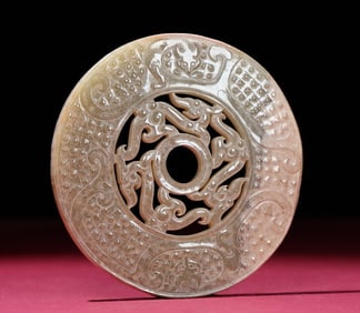 An Exquisite White Jade Hollow Dragon Pattern Pendant