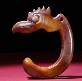 An Exquisite White Jade Eagle Pattern Pendant