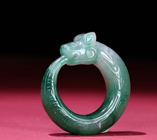 An Exquisite Jadeite Dragon Pattern Pendant