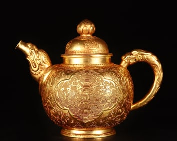 An Exquisite Gilt Bronze Flower Pattern Flagon