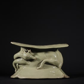 An Exquisite Yue yao Celadon Crane and Deer Pattern Pillow