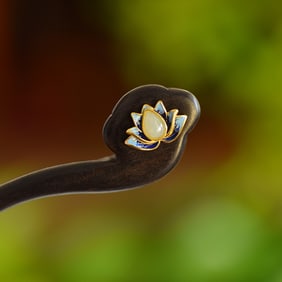 An Exquisite Sterling Silver-Gold Plated Inlaid White Jade Ebony Hairpin