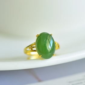An Exquisite Sterling Silver-Gold Plated Inlaid Jasper Ring