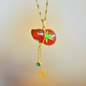 An Exquisite Sterling Silver-Gold Plated Inlaid Agate Pendant