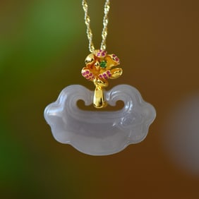An Exquisite Sterling Silver-Gold Plated Inlaid Purple Jade Pendant