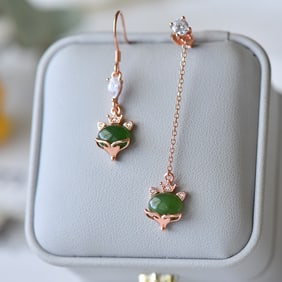 A Pair of Exquisite Sterling Silver-Gold Plated Inlaid Jasper Earrings