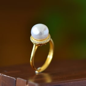An Exquisite Sterling Silver-Gold Plated Inlaid Pearl Ring,Inlaid Diamond