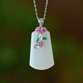An Exquisite Sterling Silver Inlaid White Jade Pendant