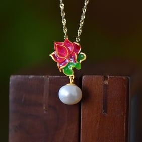 An Exquisite Sterling Silver-Gold Plated Inlaid Pearl Enamel Pendant