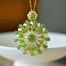 An Exquisite Sterling Silver-Gold Plated Inlaid Jasper Pendant,Inlaid Diamond