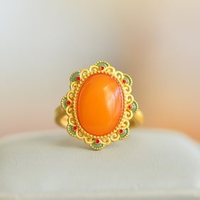 An Exquisite Sterling Silver-Gold Plated Inlaid Beeswax Ring