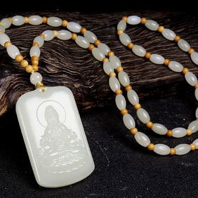 An Exquisite White Jade Statue of Avalokitesvara Pendant