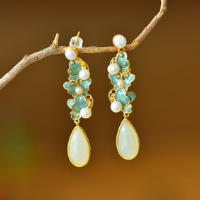 A Pair of Exquisite Sterling Silver-Gold Plated Inlaid White Jade Earrings,Inlaid Pearl