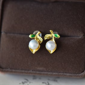 A Pair of Exquisite Sterling Silver-Gold Plated Inlaid Pearl Earrings