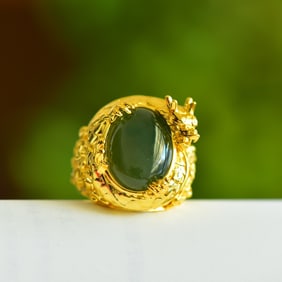 An Exquisite Sterling Silver-Gold Plated Inlaid Jasper Ring