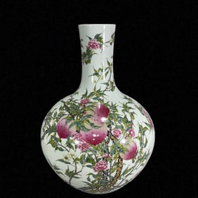 An Exquisite Famille-Rose Peach Pattern Vase