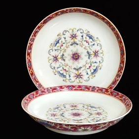 A Pair of Precious Ruby Red-Glazed Lotus Pattern Plates