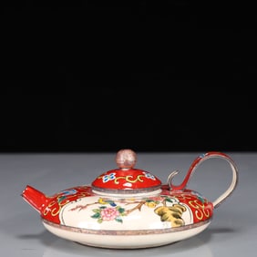 An Exquisite Painted Enamel Flower and Bird Pattern Ewer