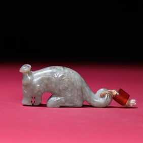 An Exquisite White Jade Dragon Hand Piece