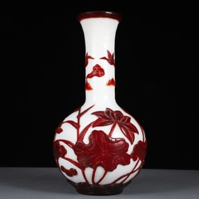 A Rare Glass Lotus and Fish Pattern Vase