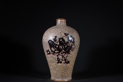 A Rare Jizhou yao Flower and Bird Pattern Vase