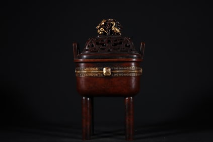 An Exquisite Gilt Bronze Double-Ears and Four legs Censer