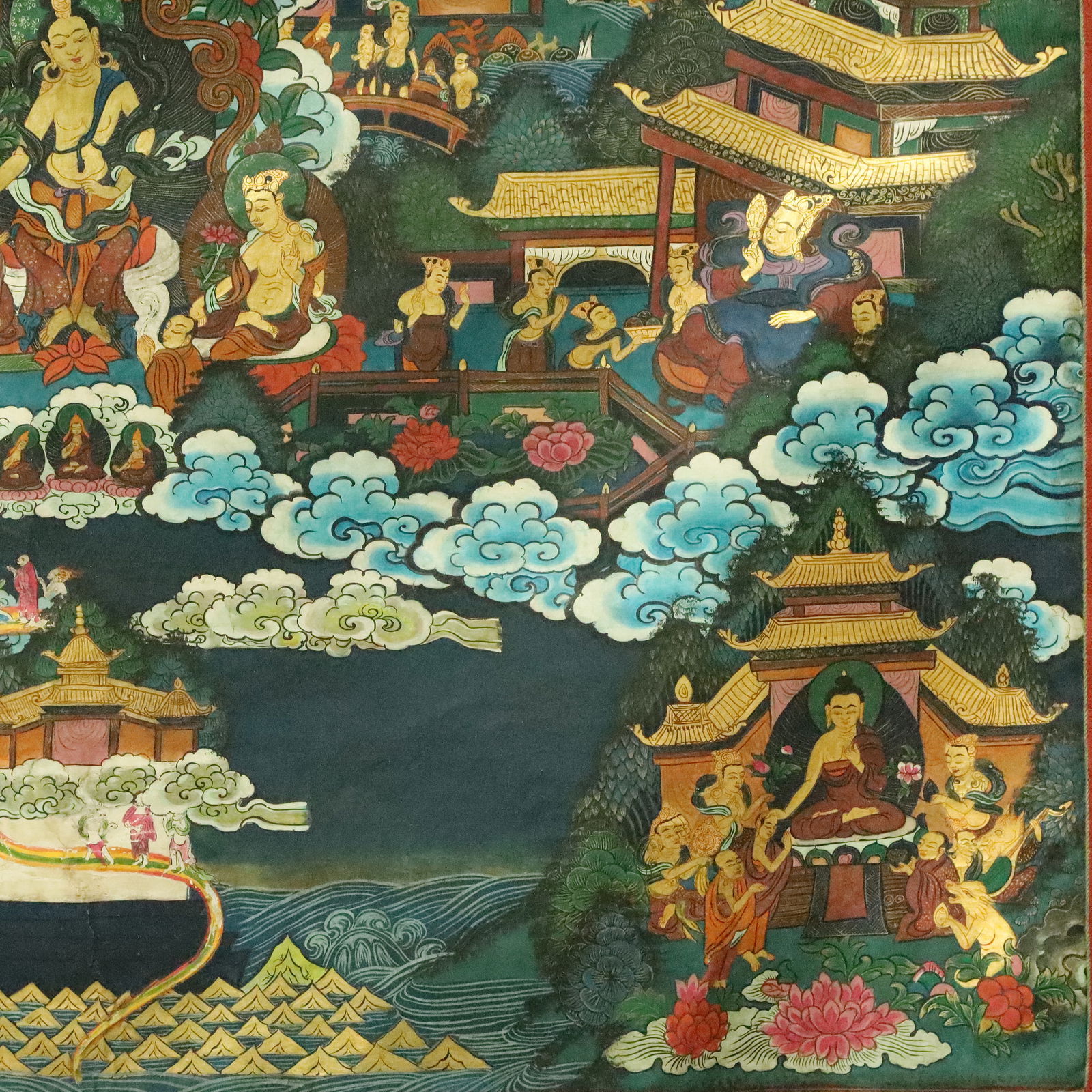 唐時代　金象嵌　鏨彫龍鳳吉祥蓮唐草花芭蕉文大瓶　瑞獸図　瑞龍鳳凰紋(E-83) 唐時代 金象嵌 鏨彫龍鳳吉祥蓮唐草花芭蕉文大瓶 瑞獸