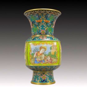 An Exquisite Painted Enamel Figure Pattern Vase