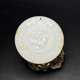 An Exquisite White Jade Dragon Pattern Pendant