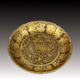 A Rare Gilt Bronze Deer Pattern Plate