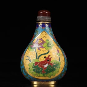 An Exquisite Cloisonne Frog and Lotus Pattern Snuff Bottle