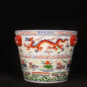 An Exquisite Wucai Mandarin Duck,Auspicious Cloud and Dragon Pattern Beast-Ears Vat