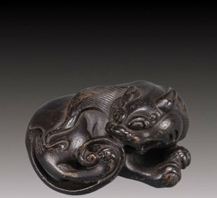 An Exquisite Bronze Auspicious Beast Ornament
