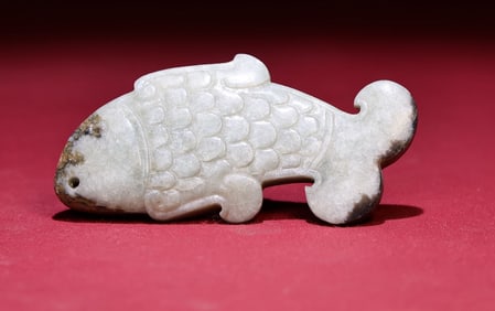 An Exquisite White Jade Fish Pendant