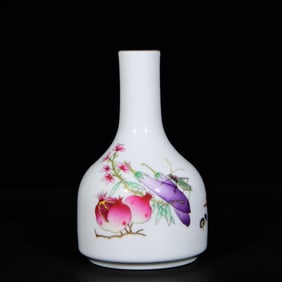 An Exquisite Enamel Painted Gold Vegetables and Fruits Pattern Vase,With Poem
