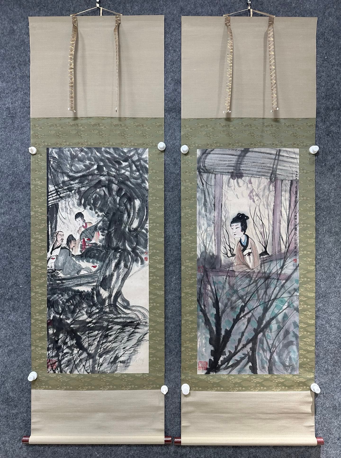 A Pair of Chinese Vertical Scroll Ink Painting of Figure on Paper,Fu Baoshi: A Pair of Chinese Vertical Scroll Ink Painting of Figure on Paper,Fu Baoshi,Without frame Size:42cmx94cm*2 一对中国水墨人物画立轴,