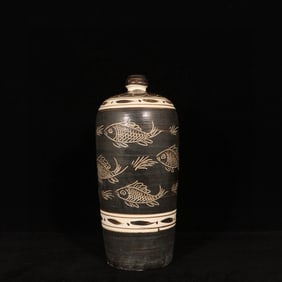 An Exquisite Cizhou yao Fish Pattern Vase