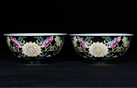A Pair of Exquisite Enamel Black Glazed Lotus Pattern Bowls