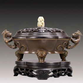 An Archaic Bronze Dragon-Ears and Elephant-legs Censer,with Zitanwood Cover