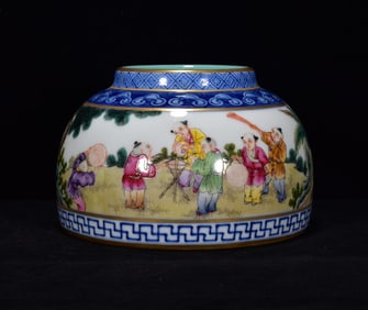 An Exquisite Blue and White Famille-Rose Painted Gold Character and Story Pattern Water Pot