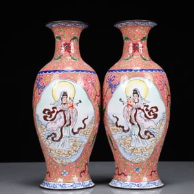 A Pair of Exquisite Painted Enamel Avalokitesvara Pattern Vases