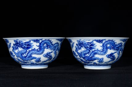 A Pair of Exquisite Blue and White Auspicious Cloud and Dragon Pattern Bowls