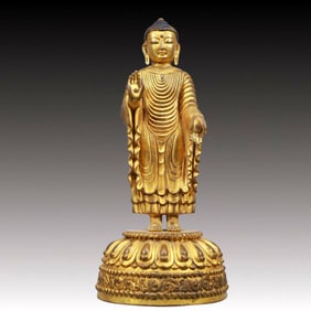 A Solemn Gilt Bronze Statue of Sakyamuni