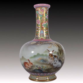 An Exquisite Enamel Gold-Ground Rabbit Pattern Vase