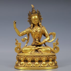 An Exquisite Gilt Bronze Statue of Bodhisattva