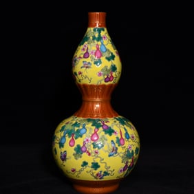 An Exquisite Yellow Ground Famille-Rose Painted Gold Butterfly and Gourd Pattern Gourd-Shaped Vase
